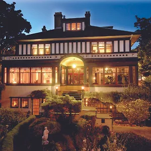 https://beaconsfield-bed-and-breakfast-victoria.richmond-hotels.com