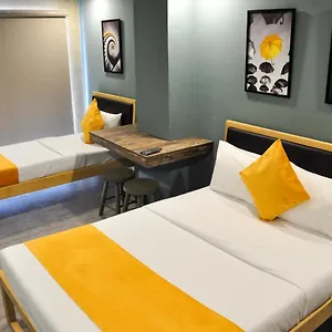 Mikos By Mikos Residences **** Davao